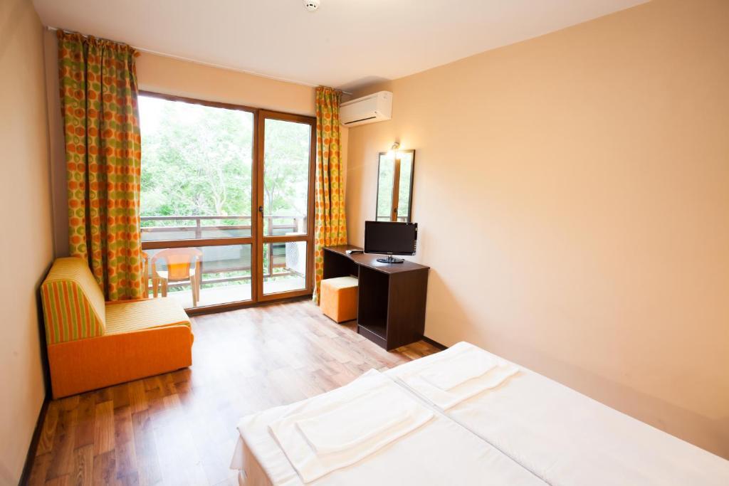 Bisser Hotel - Free Parking - Free Pool Access 발치크 객실 사진